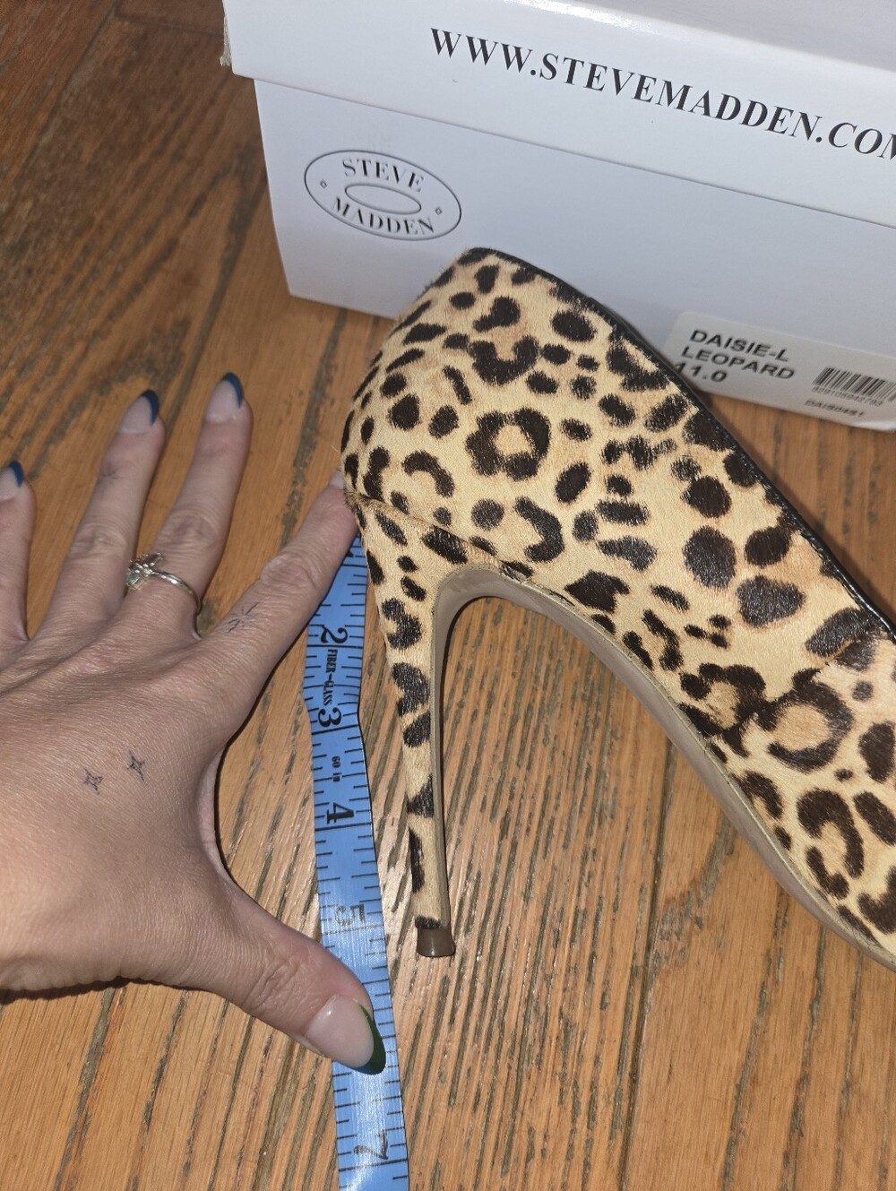Steve Madden Leopard Print Pointed-Toe Stiletto Pump - Picture 5 of 5
